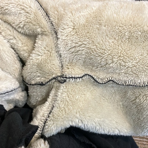 Fleece lined sweatpants size Small thick, warm, cozy - Picture 8 of 8